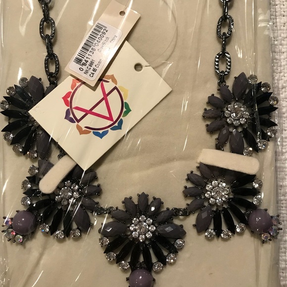 Amrita Singh “Annie” Statement Necklace —SOLD - Picture 2 of 6